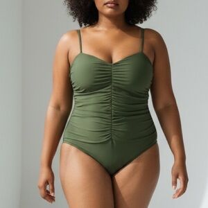 J. Crew Ruched sweetheart neckline one-piece swim suit Ladies size 24 green